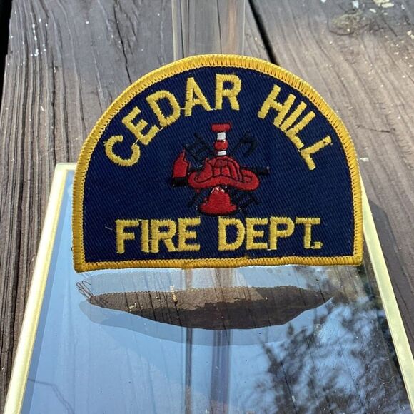 Cedar Hill TX Fire Dept Patch – Vintage Embroidered‎ Shoulder Badge 4.25" - Picture 1 of 3